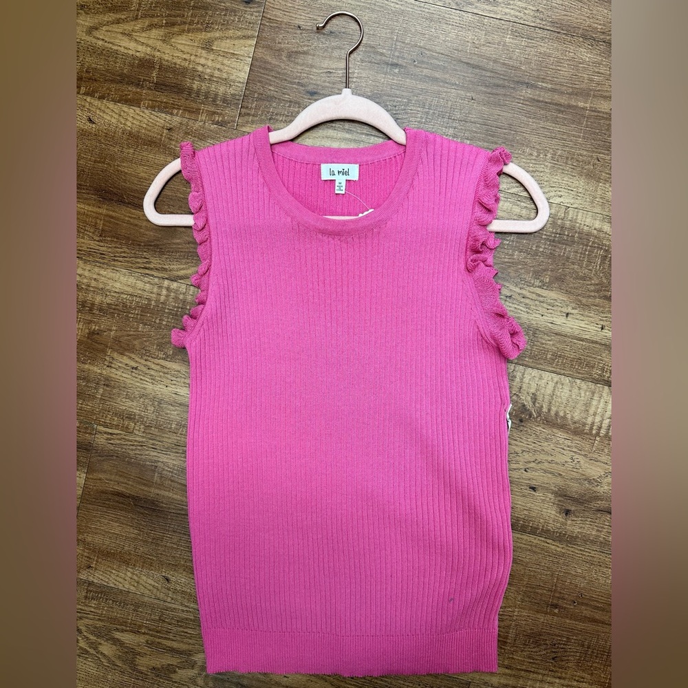 Women’s Bubblegum pink lightweight spring/summer sleeveless sweater